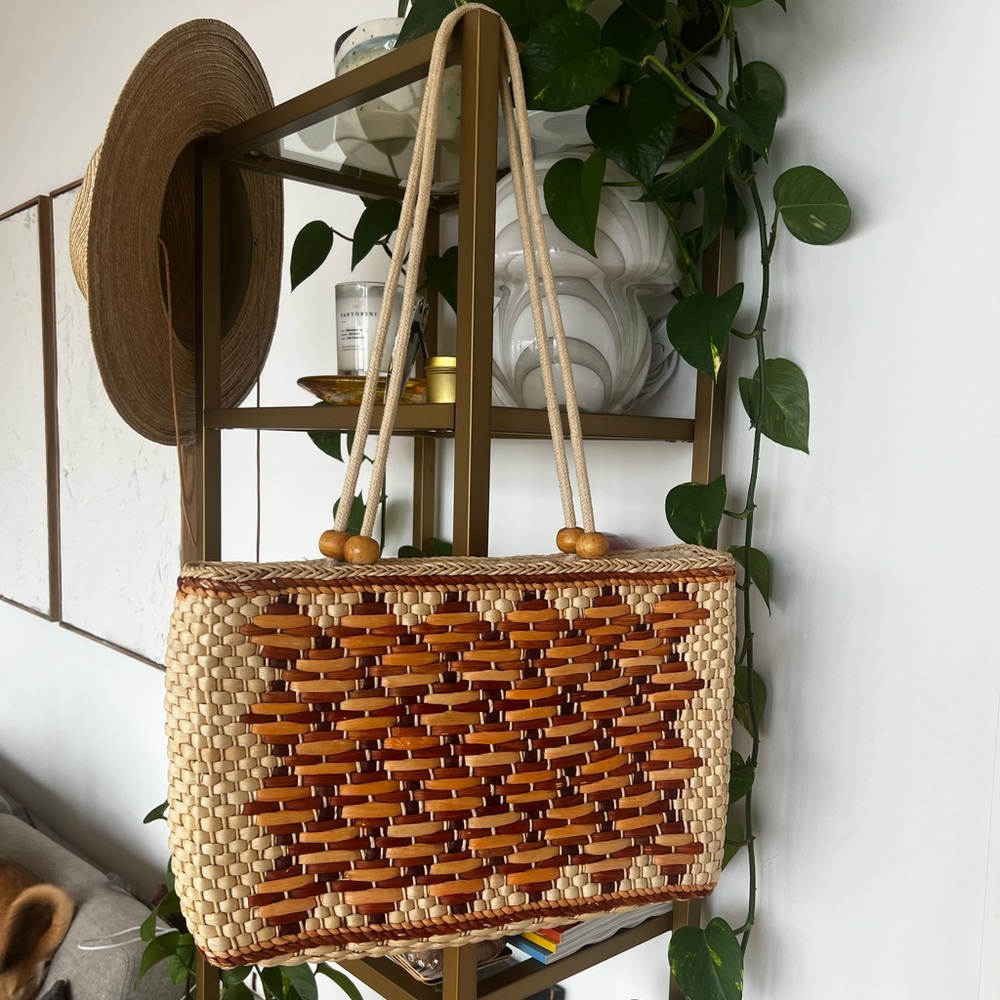 Vintage wicker woven bag